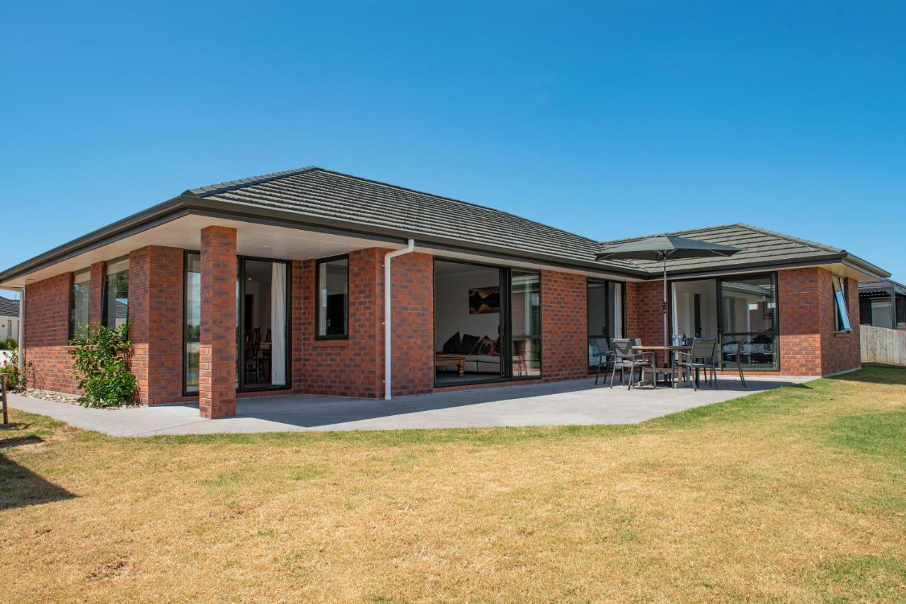 The Waterfront Ruakaka - Ruakaka Holiday Home Luaran gambar